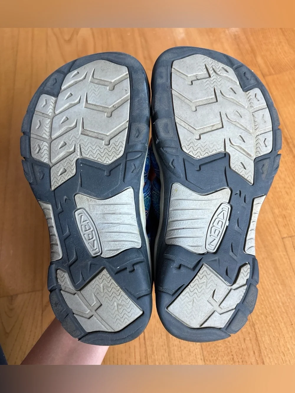 KEEN Newport H2 Blue Sandals Youth Boys Kids Sz 4 Smokey The Bear Shoes Hiking